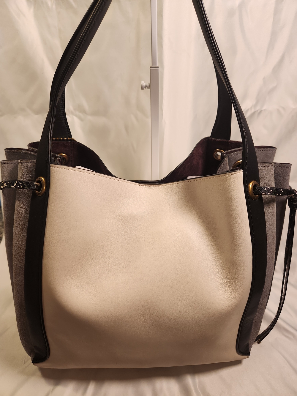 Coach Harmony 1941 Hobo in Colorblock with Snakeskin Detail - Picture 2 of 14